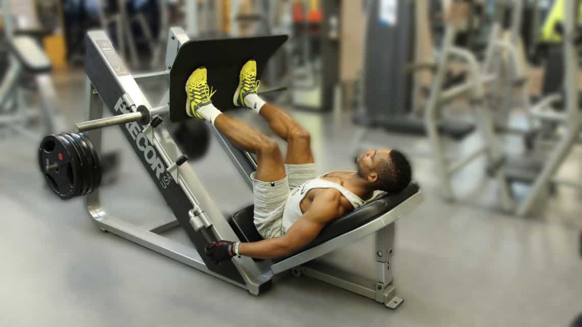 Ultimatives IRON KING Beinworkout
