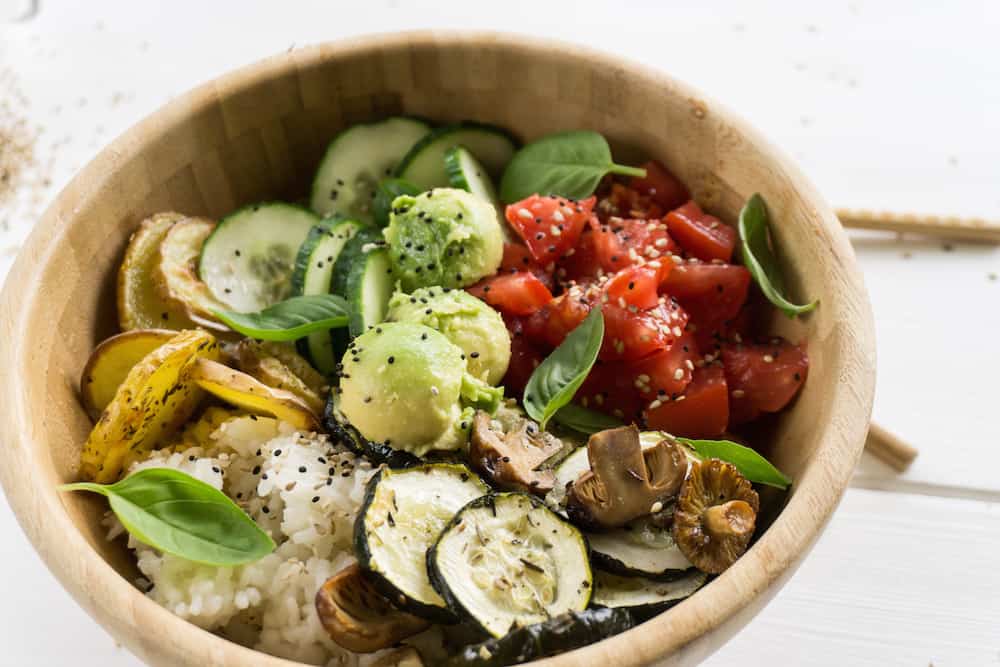 Buddha Bowl mit Kartoffeln und Reis